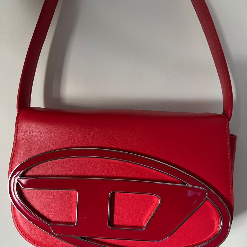 Diesel Red Shoulder Bag with Logo Detail - Picture 4 of 8